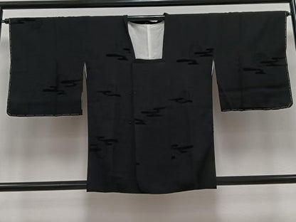 平和屋着物∞道行コート ビロード 鏡浦霞地紋 濡羽色 黒地 正絹 逸品 未使用 CAAV5915id