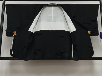 平和屋着物∞道行コート ビロード 鏡浦霞地紋 濡羽色 黒地 正絹 逸品 未使用 CAAV5915id