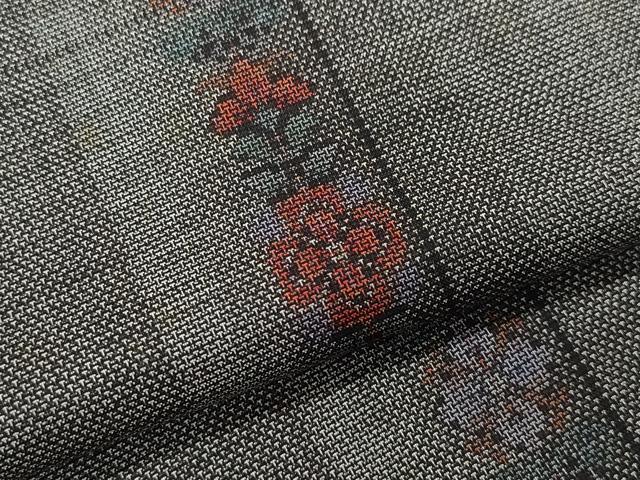 平和屋着物●本場大島紬　9マルキ　草花文　正絹　逸品　CAAV6412vf