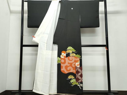 平和屋着物●極上　銀座　志ま亀　黒留袖　絞り　刺繍　絵巻松花文　金彩　たとう紙付き　正絹　逸品　CAAV6425vf