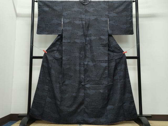 平和屋着物●本場結城紬　重要無形文化財　100亀甲　雲取り吉祥文　阪急百貨店扱い　証紙付き　正絹　逸品　未使用　CAAV6441vf