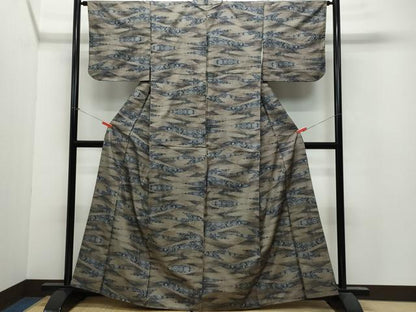 平和屋着物●本場大島紬 7マルキ 吉祥花文 正絹 逸品 CAAV6514vf