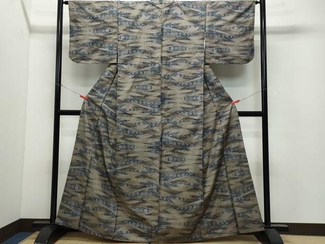 平和屋着物●本場大島紬 7マルキ 吉祥花文 正絹 逸品 CAAV6514vf