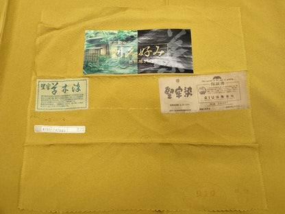 平和屋着物●上質な色無地 堅牢染 草木染め 山吹色 反端付き 正絹 逸品 CAAV6521vf