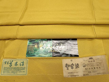 平和屋着物●上質な色無地 堅牢染 草木染め 山吹色 反端付き 正絹 逸品 CAAV6521vf