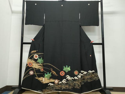 平和屋着物●豪華黒留袖　作家物　駒刺繍　流水松桐花文　金彩　正絹　逸品　CAAV6528vf
