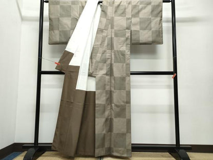 平和屋着物●本場大島紬 7マルキ 市松文様 正絹 逸品 CAAV6553vf