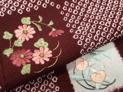平和屋着物●訪問着　総刺繍　市松草花文　金糸　鬼しぼ縮緬　正絹　逸品　CAAV6609vf
