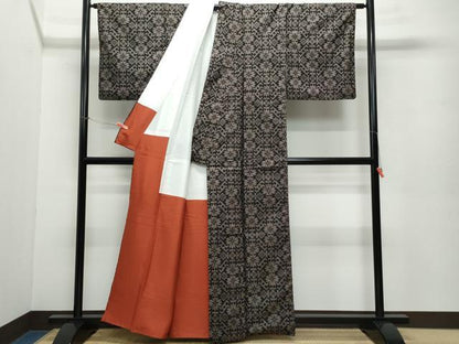 平和屋着物●本場大島紬 7マルキ 吉祥花文 正絹 逸品 CAAV6663vf