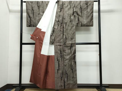 平和屋着物●本場大島紬　7マルキ　花唐草文　正絹　逸品　CAAV6673vf