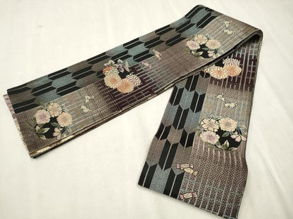平和屋着物●両面　半幅帯　唐織　兎　菊文　りぼん織　銀糸　正絹　逸品　CAAV7091hy