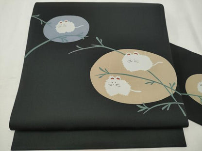 平和屋着物●塩瀬　九寸名古屋帯　猫　黒地　正絹　逸品　CAAV7141hy