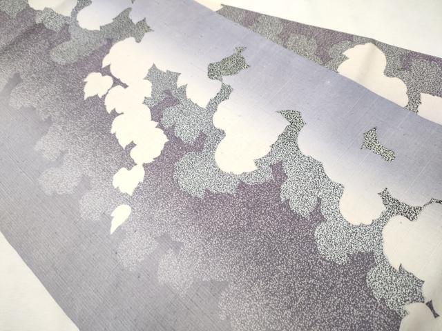 平和屋着物●全通柄　九寸名古屋帯　紬地　舞葉シルエット　銀彩　正絹　逸品　CAAV7177hy
