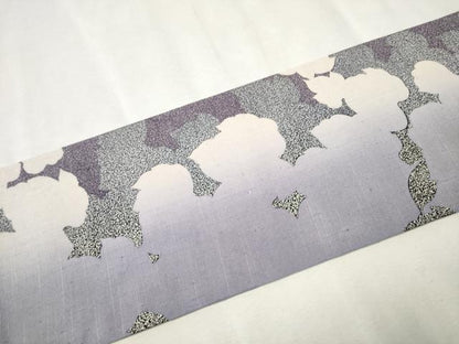 平和屋着物●全通柄　九寸名古屋帯　紬地　舞葉シルエット　銀彩　正絹　逸品　CAAV7177hy