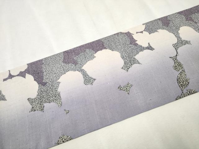 平和屋着物●全通柄　九寸名古屋帯　紬地　舞葉シルエット　銀彩　正絹　逸品　CAAV7177hy