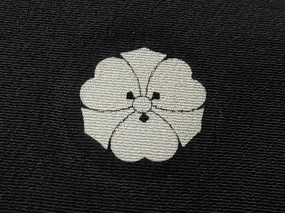 平和屋着物■豪華黒留袖　駒刺繍　風景花文　正絹　逸品　CAAV8184xe