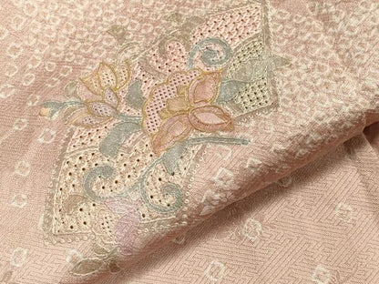 平和屋着物▽中国三大刺繍 スワトウ刺繍 訪問着 単衣 絞り 地紙重ね花唐草文 金彩 正絹 逸品 CAAV8876gh