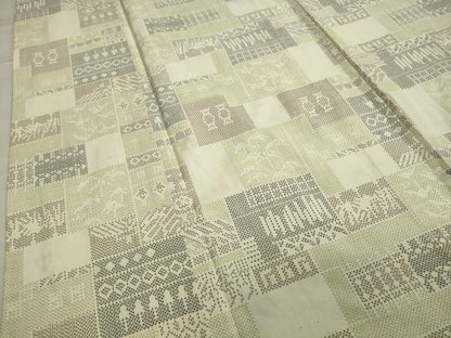 平和屋着物▽本場大島紬 単衣 白大島 7マルキ 吉祥文 正絹 逸品 CAAV8959gh