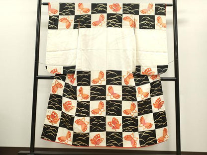 平和屋着物∵女の子　十三参り　子供　祝着　駒刺繍　市松舞蝶芝草文　金彩　逸品　CAAV9226ze