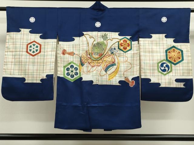 平和屋着物[]七五三　男の子　祝着・羽織・袴・小物セット　駒刺繍　狛獅子　兜　洗える着物　CAAV9265ze