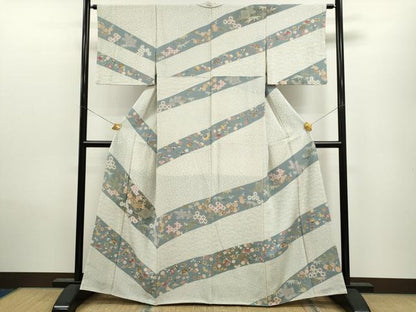平和屋着物●訪問着 駒刺繍 松竹梅宝尽くし花文 金彩 正絹 逸品 CAAV9328ze