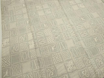 平和屋着物●本場大島紬　白大島　7マルキ　吉祥文　正絹　逸品　CAAV9370ze