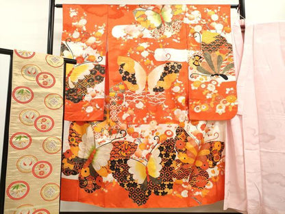 平和屋着物∵女の子 十三参り 子供 祝着・長襦袢・袋帯セット 駒刺繍 舞蝶宝尽くし花文 金彩 洗える着物 CAAV9400ze