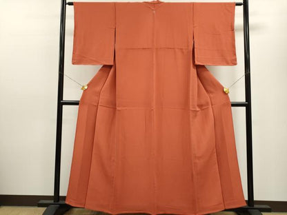 平和屋着物▽上質な色無地 単衣 丹色 鬼しぼ縮緬 正絹 逸品 CAAV9430ze