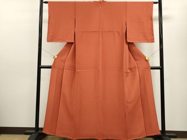 平和屋着物▽上質な色無地 単衣 丹色 鬼しぼ縮緬 正絹 逸品 CAAV9430ze