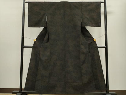平和屋着物▽上質な紬　単衣　葉尽くし　黒地　正絹　逸品　CAAV9466ze