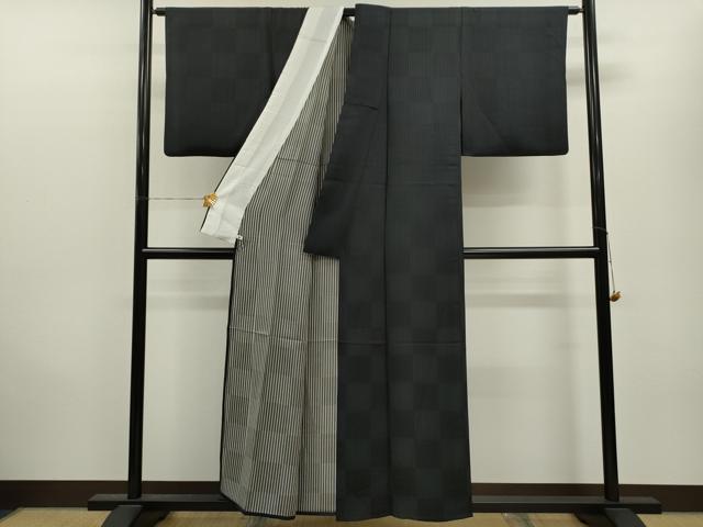 平和屋着物▽上質な小紋 単衣 縞市松文 黒地 さが美扱い 正絹 逸品 CAAV9518ze