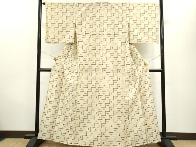平和屋着物▽小紋　単衣　琉球絣文様　洗える着物　CAAV9544ze