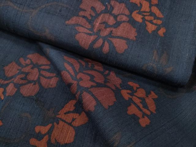 平和屋着物▽上質な小紋 単衣 紬地 型染め 花唐草文 正絹 逸品 CAAW0852ng