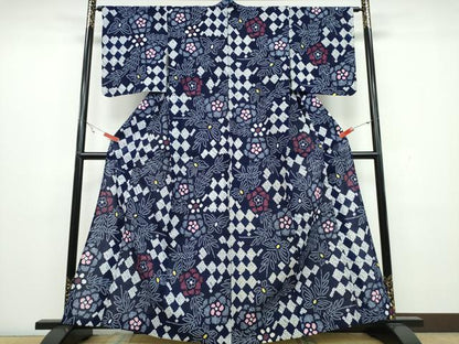 平和屋着物∴夏物 浴衣 有松鳴海絞り 枝花舞蝶文 綿 逸品 CAAW1138ng