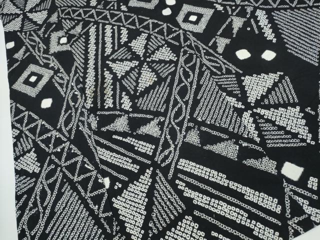 平和屋着物∴夏物　浴衣　有松鳴海絞り　幾何学文様　黒地　綿　逸品　CAAW1140ng