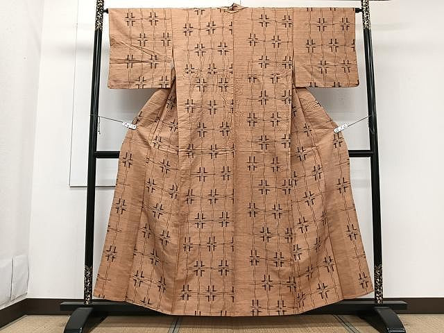 平和屋着物▽国指定重要無形文化財　本場久米島紬　手織　単衣　幾何学文　正絹　逸品　CAAW1351xi