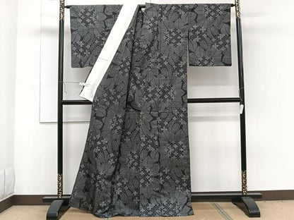 平和屋着物▽本場大島紬 単衣 7マルキ 草花文 正絹 逸品 CAAW1556xi