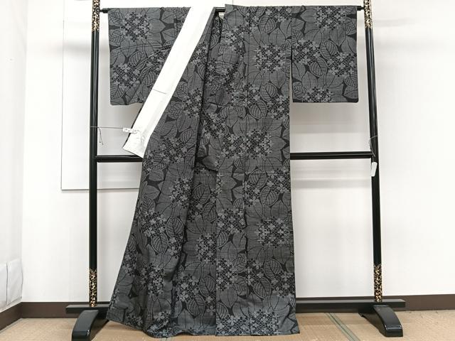 平和屋着物▽本場大島紬 単衣 7マルキ 草花文 正絹 逸品 CAAW1556xi