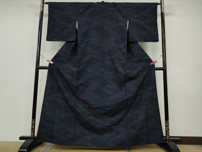 平和屋着物●結城紬　菱草木文　そごう百貨店扱い　正絹　逸品　CAAW3166ut