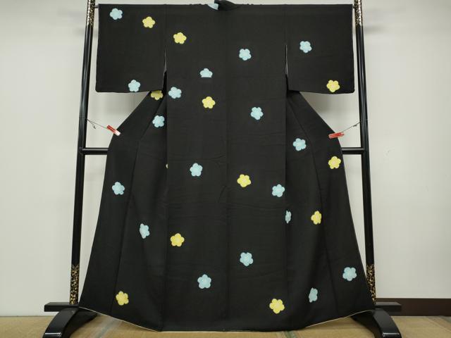 平和屋着物●上質な小紋　絞り　舞花文　黒地　正絹　逸品　CAAW3181ut