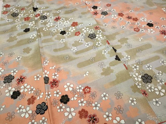 平和屋着物●上質な小紋　紬地　エ霞舞花文　金彩　正絹　逸品　未使用　CAAW3184ut