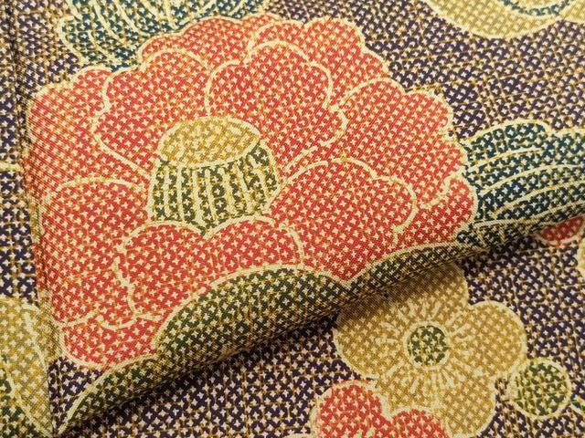 平和屋着物●本場染大島紬 舞蝶草花文 正絹 逸品 CAAW3698vf