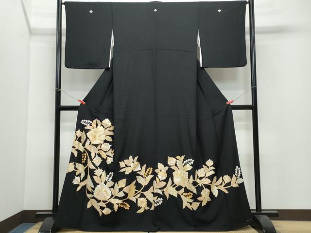 平和屋着物●豪華黒留袖　佐賀錦　駒刺繍　更紗花唐草文　金彩　正絹　逸品　CAAW3709vf