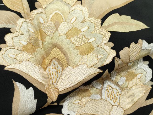 平和屋着物●豪華黒留袖　佐賀錦　駒刺繍　更紗花唐草文　金彩　正絹　逸品　CAAW3709vf