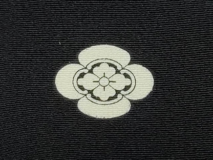 平和屋着物●豪華黒留袖　佐賀錦　駒刺繍　更紗花唐草文　金彩　正絹　逸品　CAAW3709vf