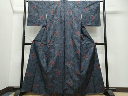 平和屋着物●本場大島紬　7マルキ　草花文　正絹　逸品　CAAW3751vf