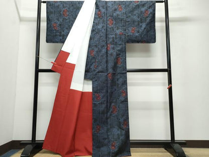 平和屋着物●本場大島紬　7マルキ　草花文　正絹　逸品　CAAW3751vf