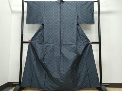 平和屋着物●本場大島紬 菱吉祥文 正絹 逸品 CAAW3786vf