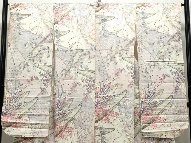 平和屋着物●創業460年・千總　振袖　草花文　金彩　正絹　逸品　CAAW3799vf