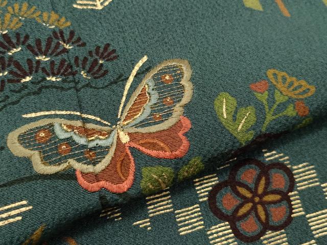 平和屋着物●訪問着　刺繍　舞蝶草花文　金彩　正絹　逸品　CAAW3808vf